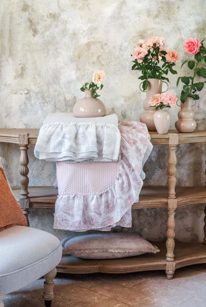 Trapunta matrimoniale con gala “Toile de Jouy”