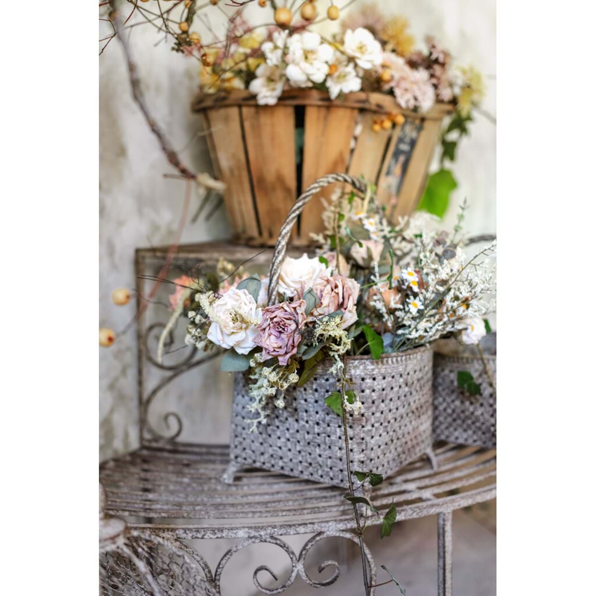 rosa vintage artificiale fiordilegio, un fiore artificiale dal design elegante e raffinato, perfetto per arricchire ogni ambiente della casa con un tocco floreale delicato