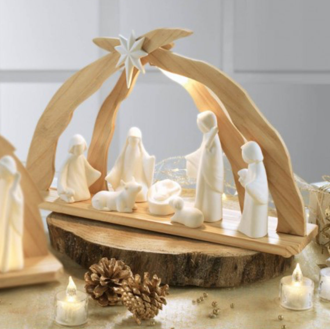 Presepe “Legno e Porcellana”