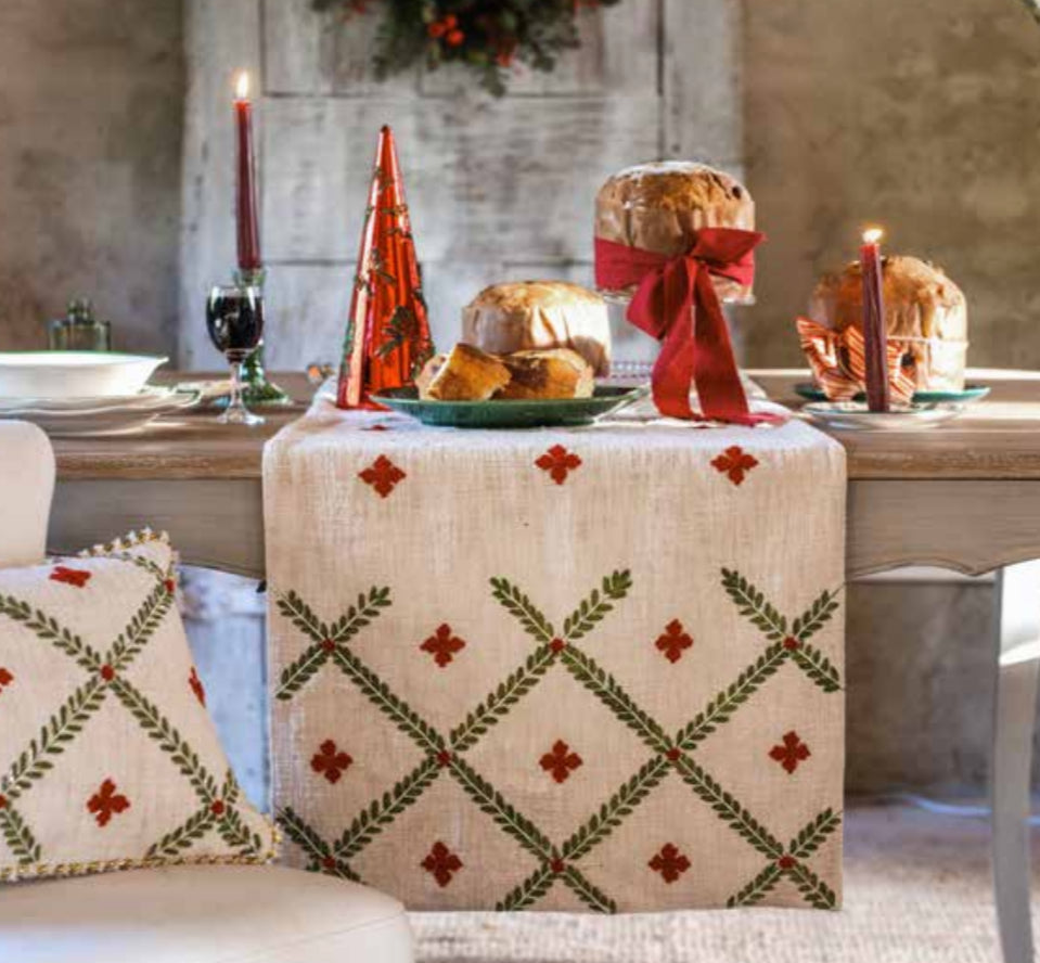 Cuscino ricamato “Frame Collection”